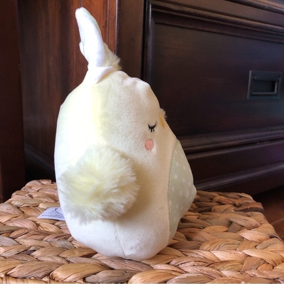 Squishmallows Aimee the Chick dressed as Easter Bunny in 5" - Picture 4 of 7